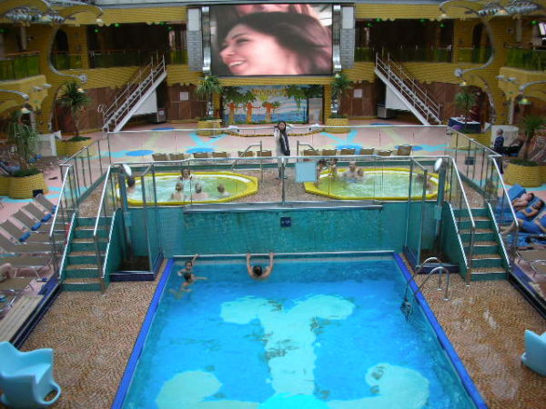 CostaConcordiaLidoRivieraMagica
