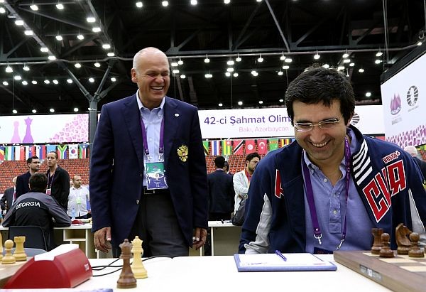 Per Kramnik un match con la Hou Yifan rischia davvero di rappresentare poco più di un'esibizione, ma il 14° Campione del Mondo non dovrà sottovalutare la cinese, soprattutto nelle partite blitz