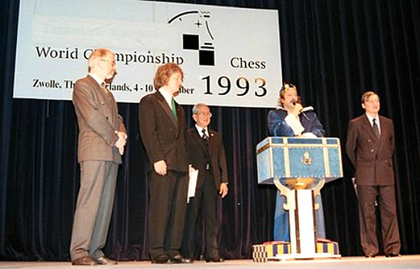 KArpov e Timman nel Match Mondiale FIDE del 1993, dominato da Karpov per 12,5-8,5