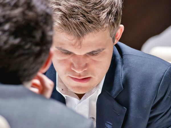 Memorial_Gashimov_2014_Carlsen_Home