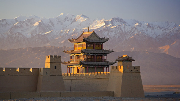 La Fortezza che domina la città di Jiayuguan e costituisce l'estremità occidentale della Grande Muraglia