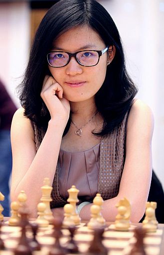 hou-yifan-2