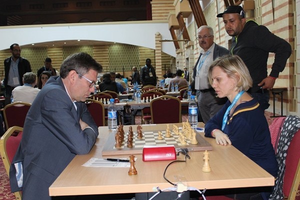 Sonia Sirletti contro il GM Miralles