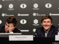 Carlsen-Karjakin_Conferenza_Stampa_5_Mondiale_2016