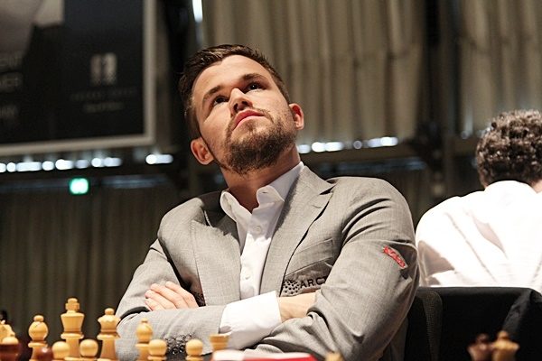 Carlsen_Grenke_2019