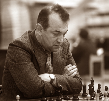 ReSenzaCorona03Korchnoi