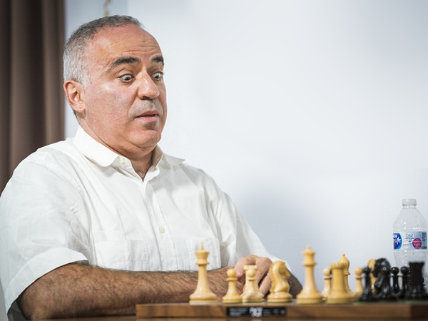 Kasparov01