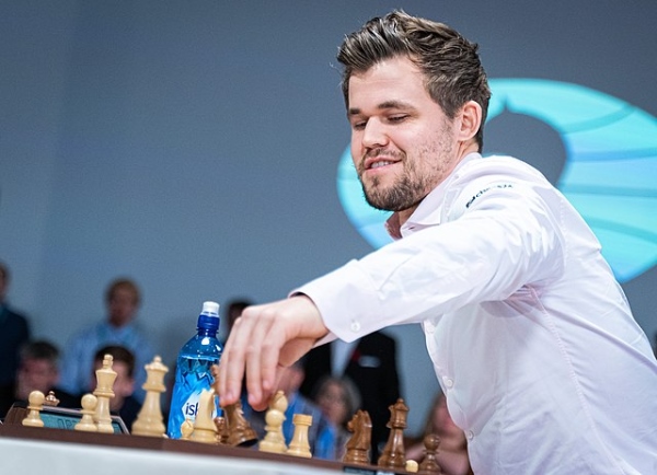 Mash01Carlsen