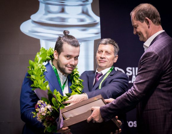 Nepomniachtchi_Candidati_2021_Premiazione