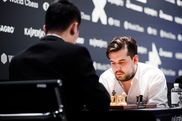 GP_FIDE_MOSCA_2019-Nepo_Wei_Yi